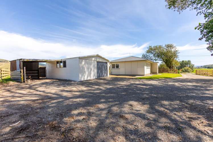 194 River Road Kumeroa_10