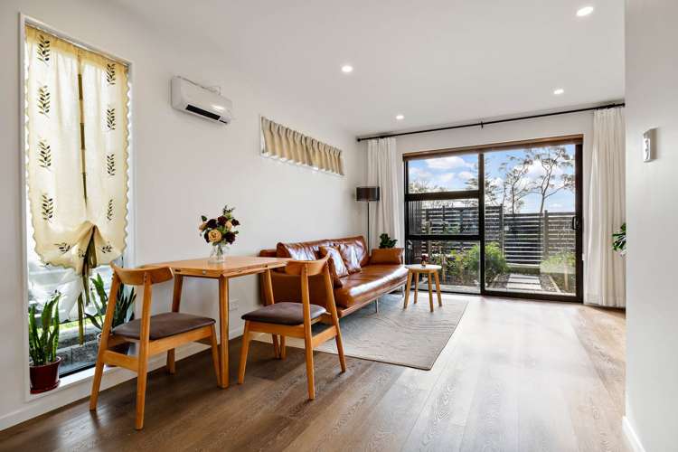 1/107 Selo Street Glen Eden_11