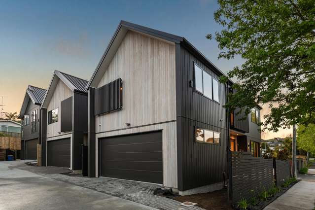 Stunning Brand New Coastal Homes In Rangi Zone!