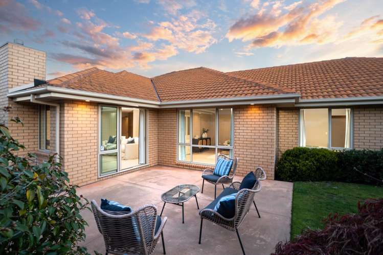 8 Bayliss Close Northwood_25