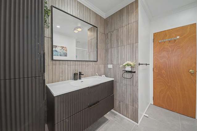 3/55 Tuhikaramea Road Dinsdale_4