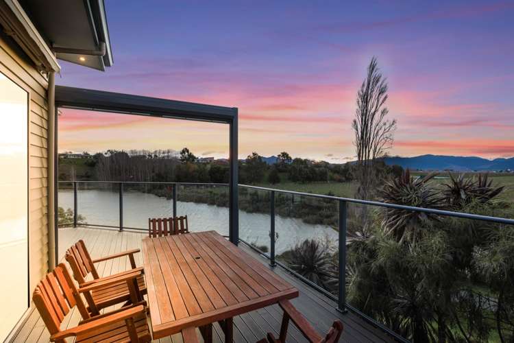 12 Lake View Place Fairhall_28