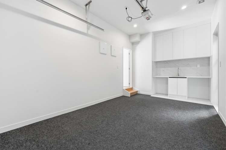 7B September Place Forrest Hill_13