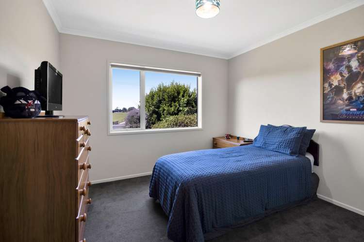 1 Elizabeth Grove Stratford_20