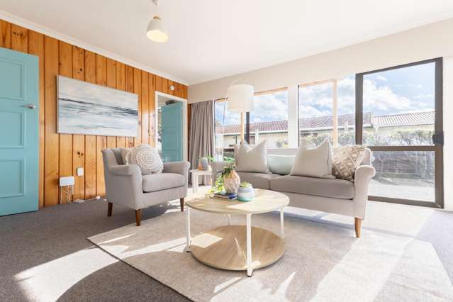 26 Reeves Street Waikanae Beach_1