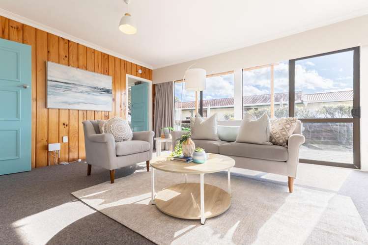 26 Reeves Street Waikanae Beach_1