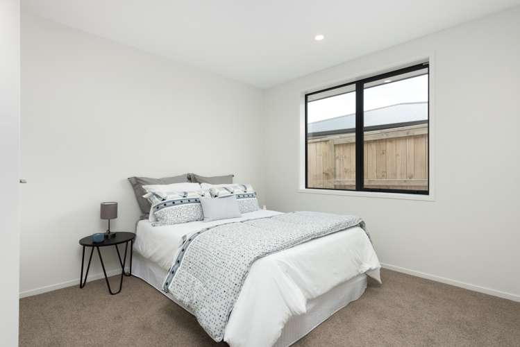 7 Kahuparere Crescent Pyes Pa_12