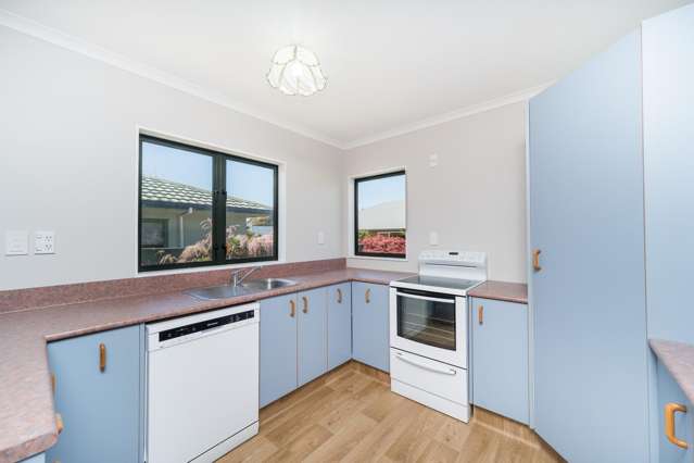 7 Saint Johns Close (off West Street) Feilding_1