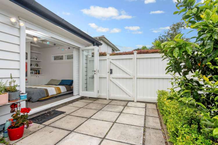 8 Hampstead Road Sandringham_15