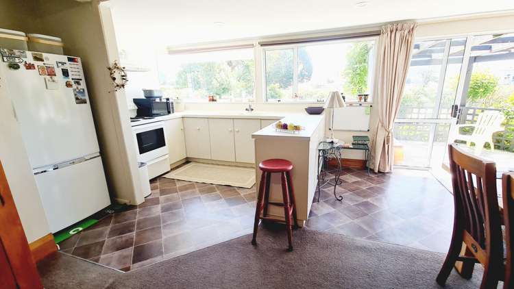 5 Drury Street West Colac Bay_3