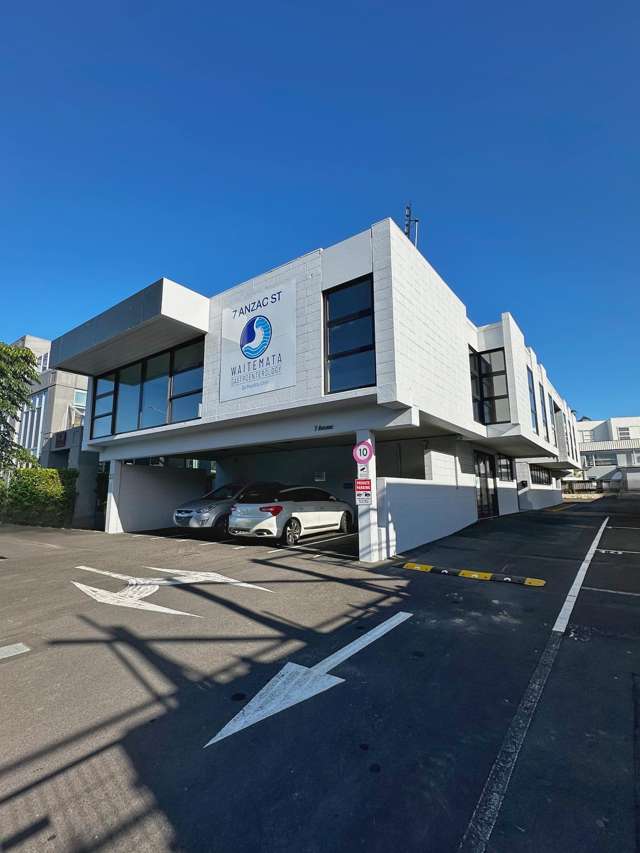 Modern Office - Heart of Takapuna