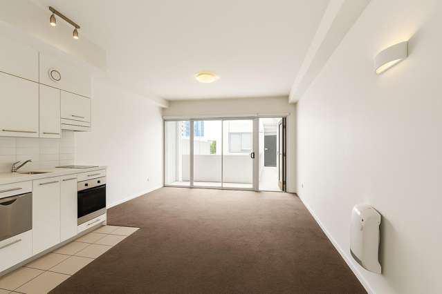2 bed, Beach Road