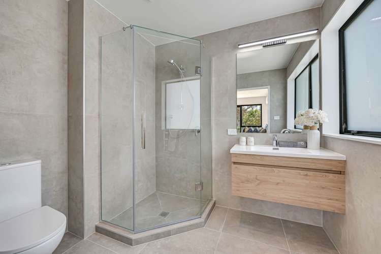 9a Janome Place Bucklands Beach_15