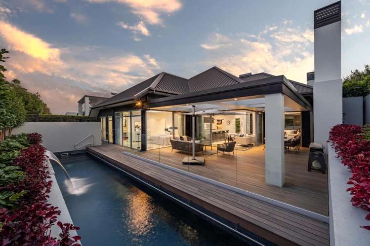 8 Oceania Place Mellons Bay_37