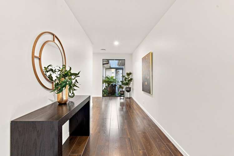 56 Carnaveron Drive Lincoln_23