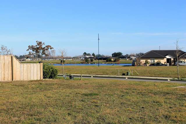 8 De Surville Way Pegasus_1