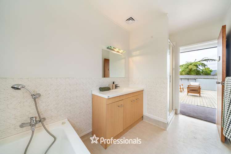 3 Lone Tree Grove Kelson_18