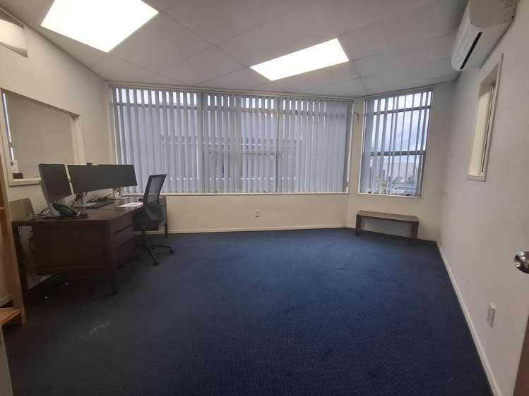 E/12 Paramount Drive Henderson_8