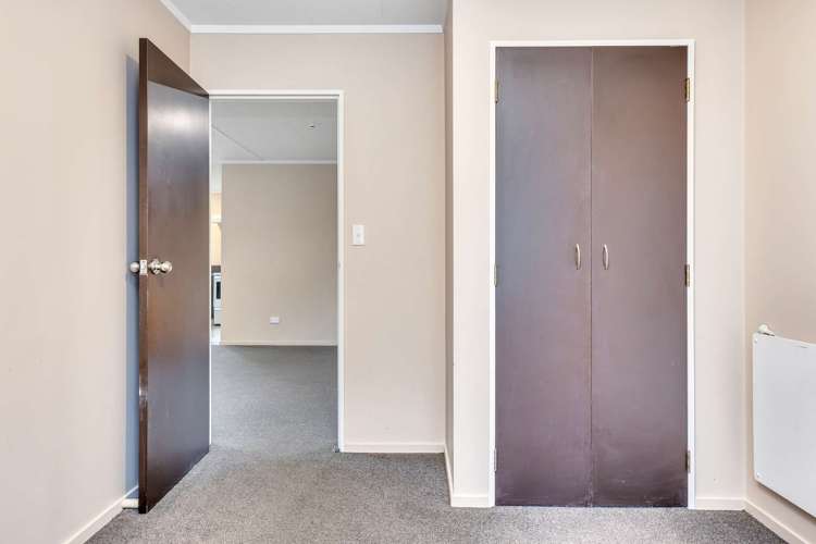 2/2 Laughton Street Taupo_23