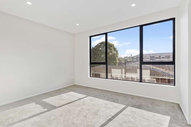 2/67 Aranui Road Mount Wellington_7