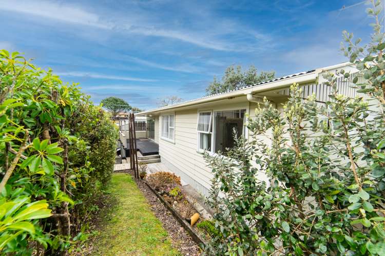 2/64 Becroft Drive Forrest Hill_6