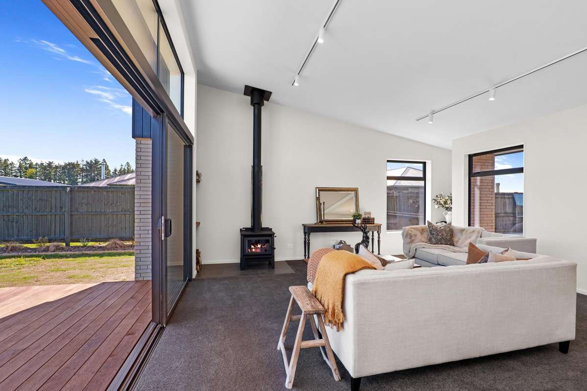 1 Arrowsmith Drive_4