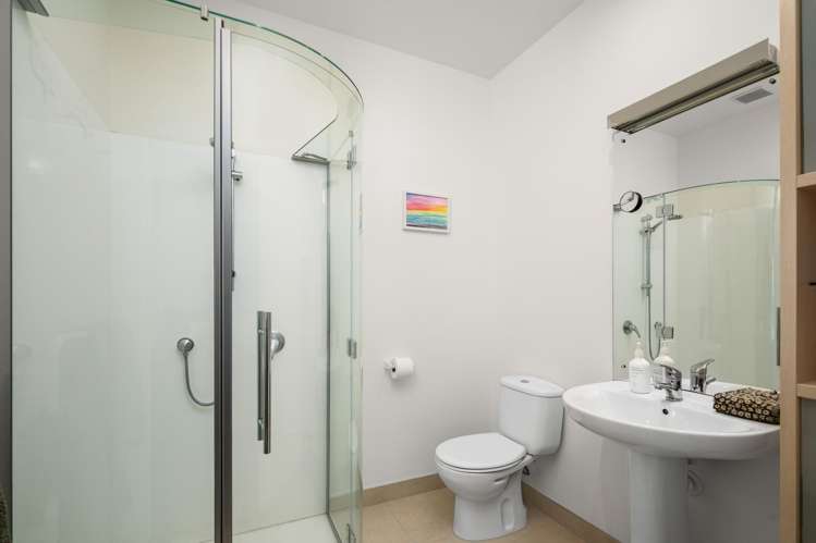 4 Charisma Court, Pisa Moorings, Cromwell_12