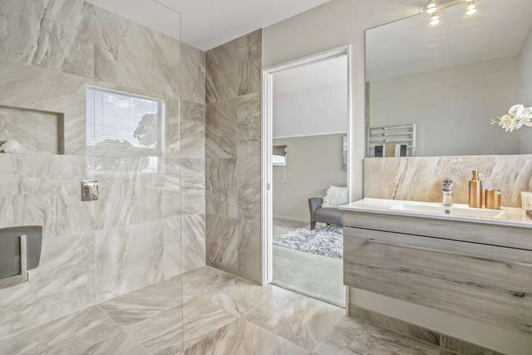 2/3 Hostel Access Road Eastern Beach_18