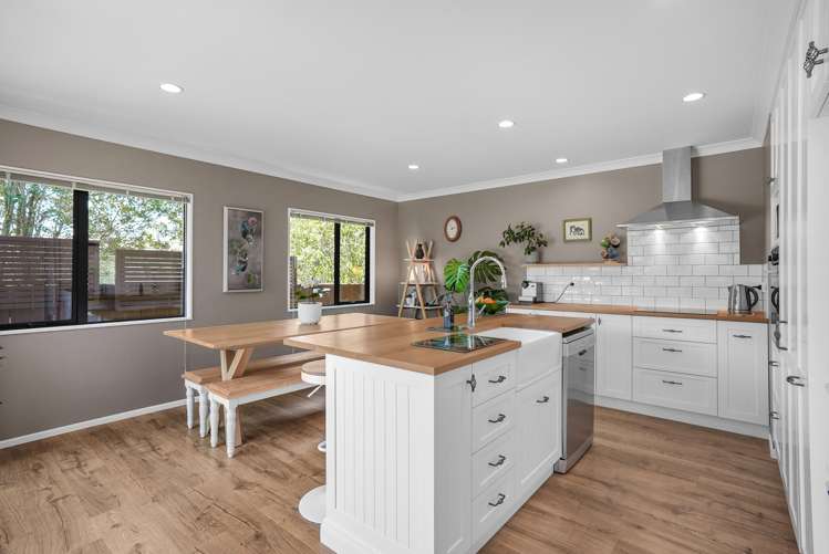 64a Hyde Street Wainuiomata_1