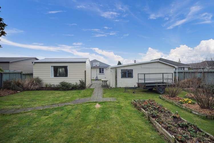 227 Crawford Street Glengarry_25