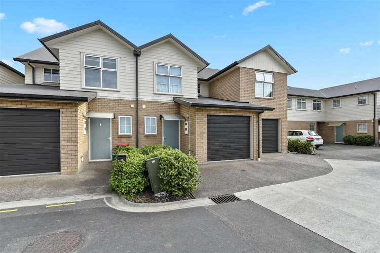 63 Chiefs Court Hamilton East_17