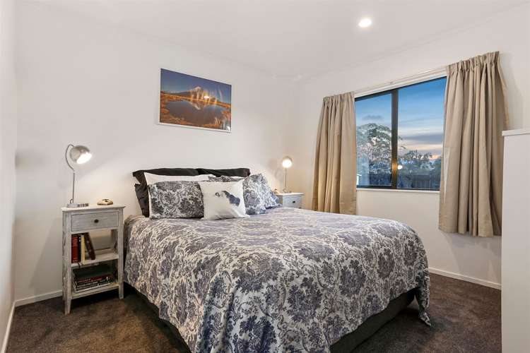 5a Arney Road Ranui_11