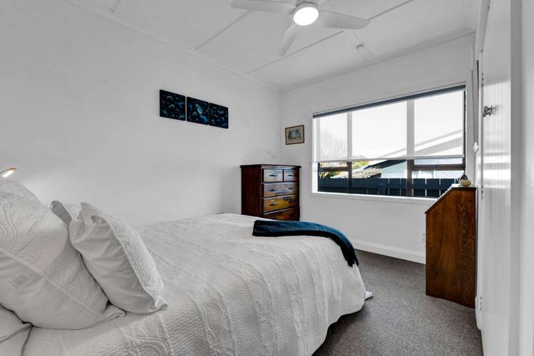 4 Henui Street Strandon_11