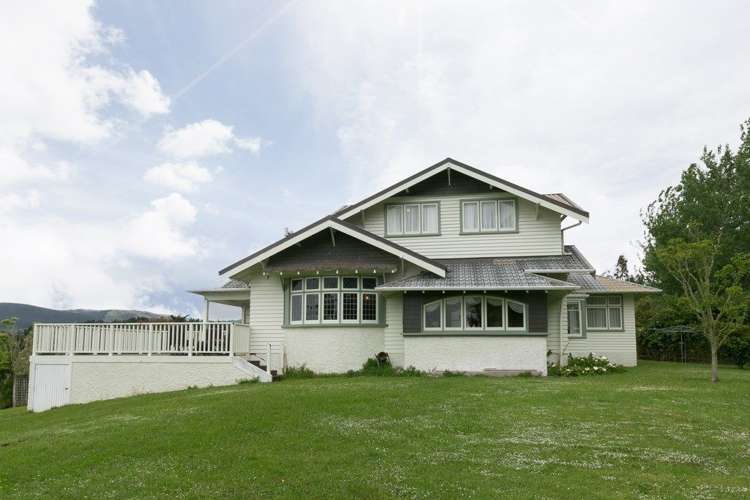 30 The Bush Track Aokautere_35