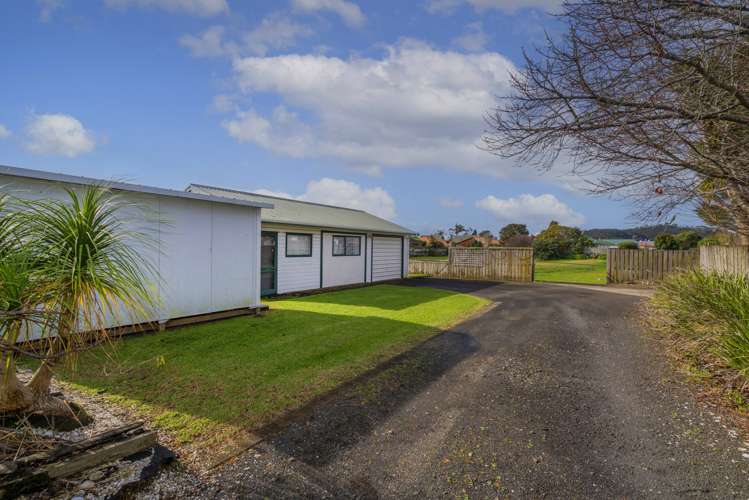 39 Whitby Avenue Whitianga_10
