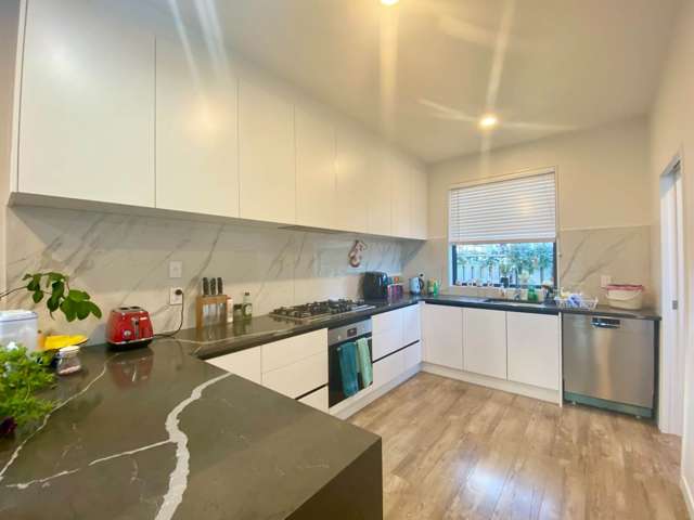35A Essex Street Te Atatu South_3