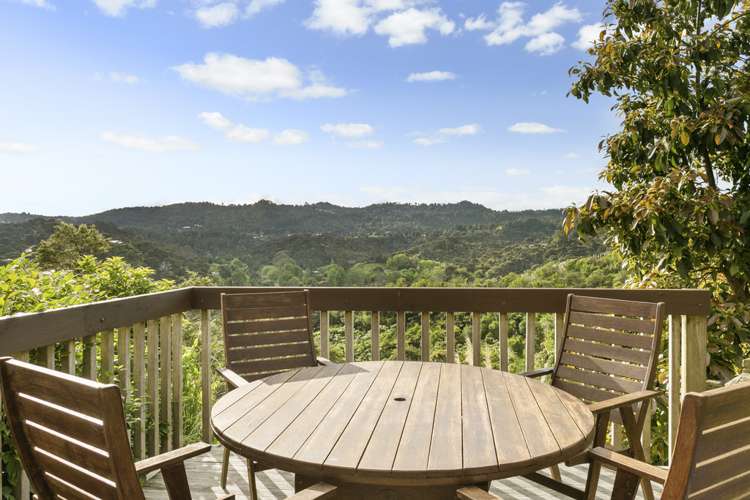 35 Landing Road Titirangi_4