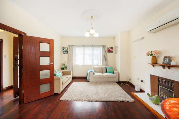 210 College Street West End_2