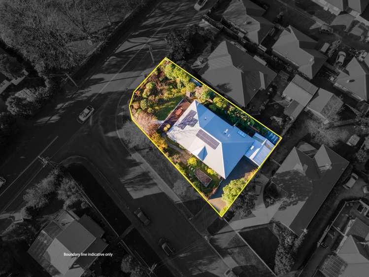 111 Garlands Road Hillsborough_25