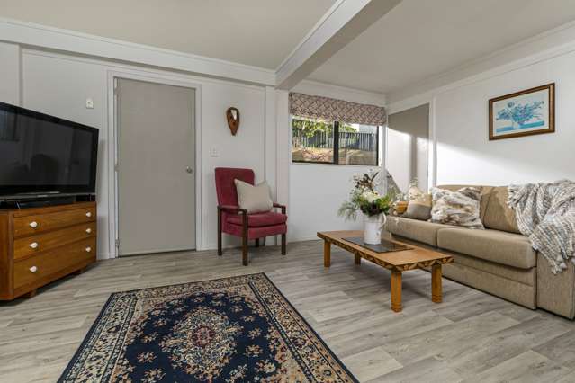 121 Elmore Road Paremoremo_4