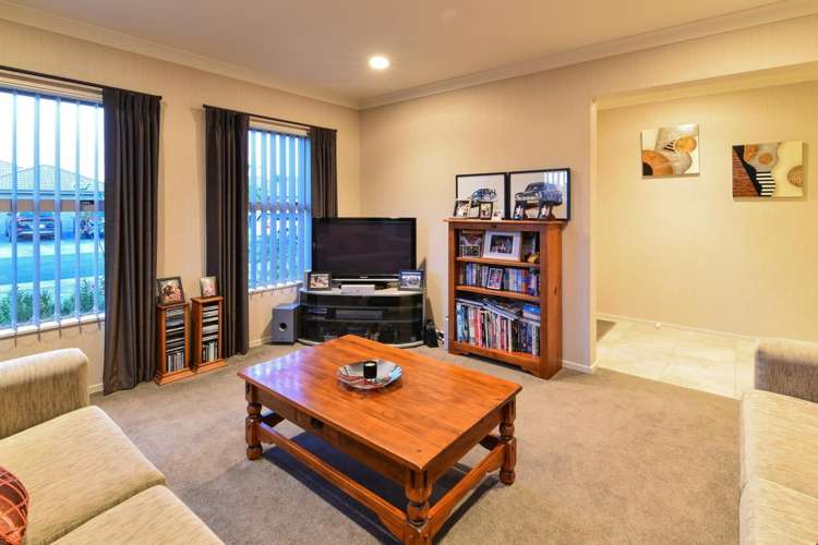 29 Stranraer Crescent Wattle Downs_22