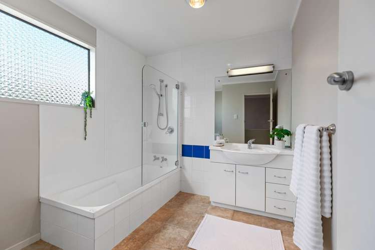 34 Waikite Road Welcome Bay_9