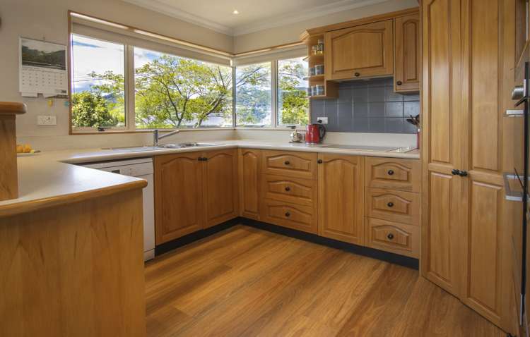 2 View Mount Stoke_4