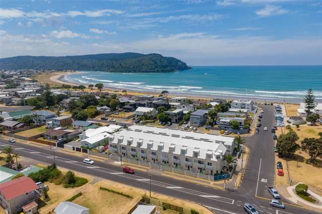 17/416B Ocean Road Whangamata_3