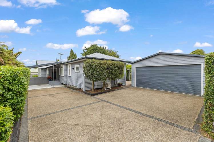 77 Macfarlane Street Hamilton East_3