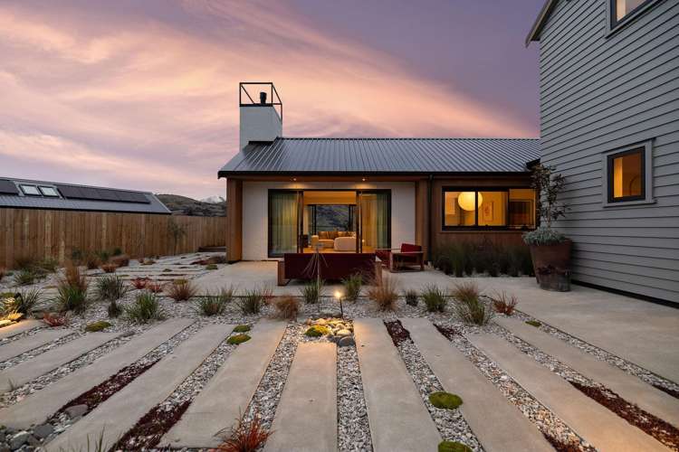 33 Jack Hanley Drive, Hanley's Farm Jacks Point_32