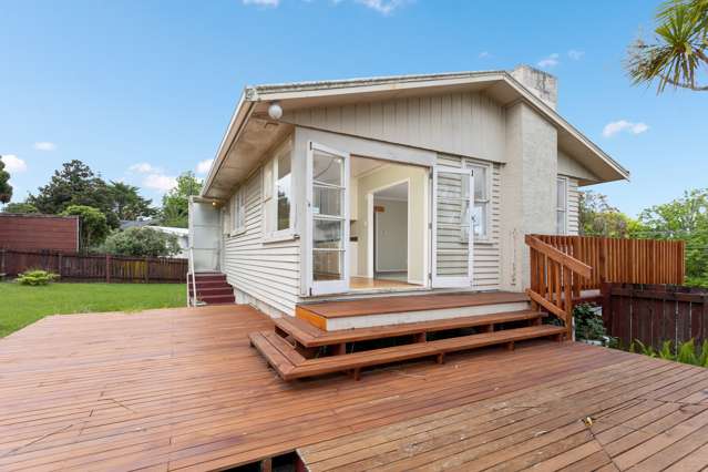 126 Vodanovich Road Te Atatu South_4