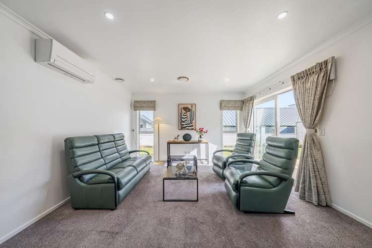 7 Martha Turnell Crescent_2