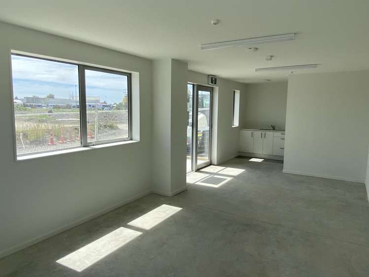 4/6 Lake Bryndwr Lane Burnside_1