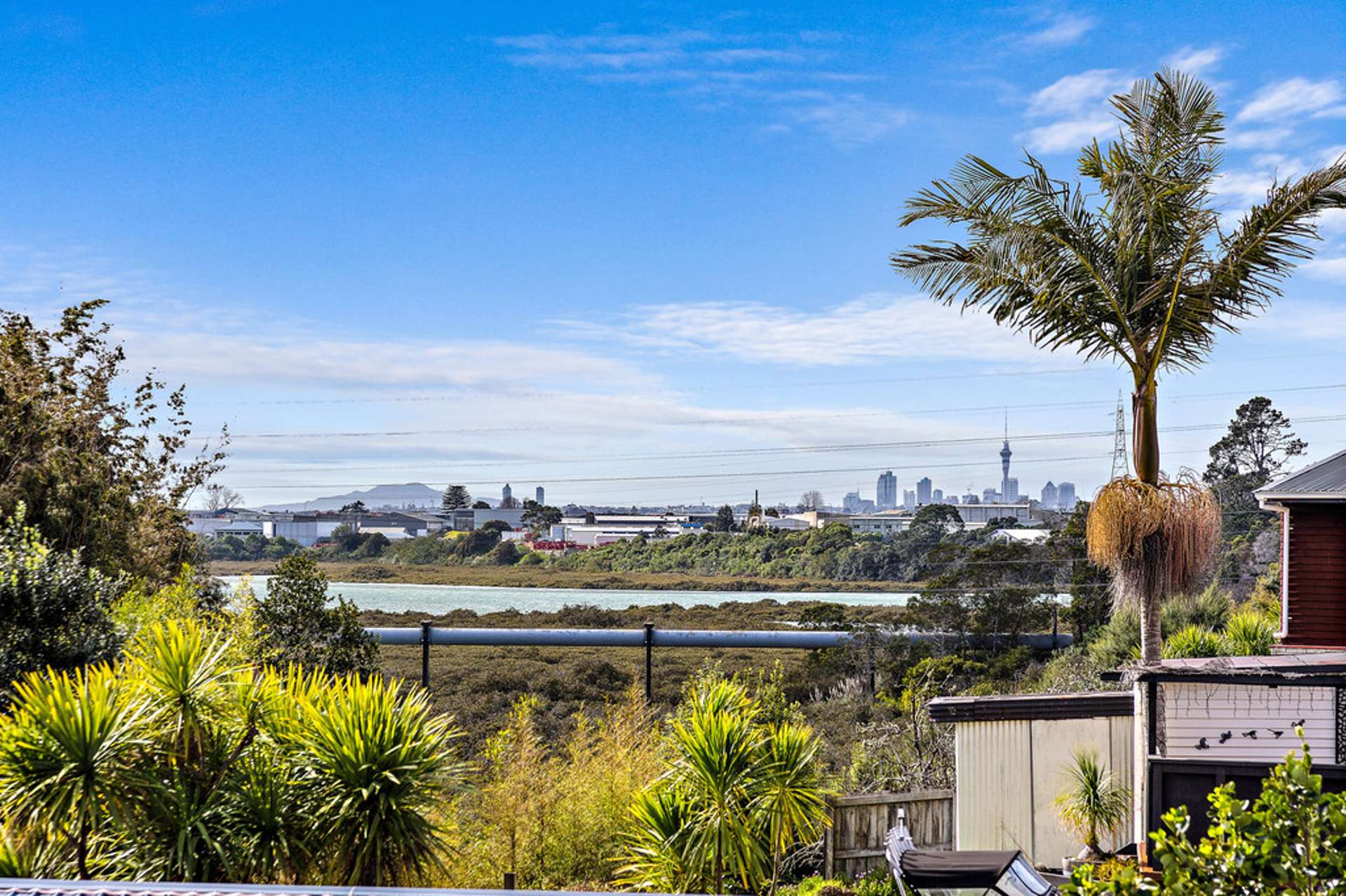 6 James Scott Place Te Atatu South_0